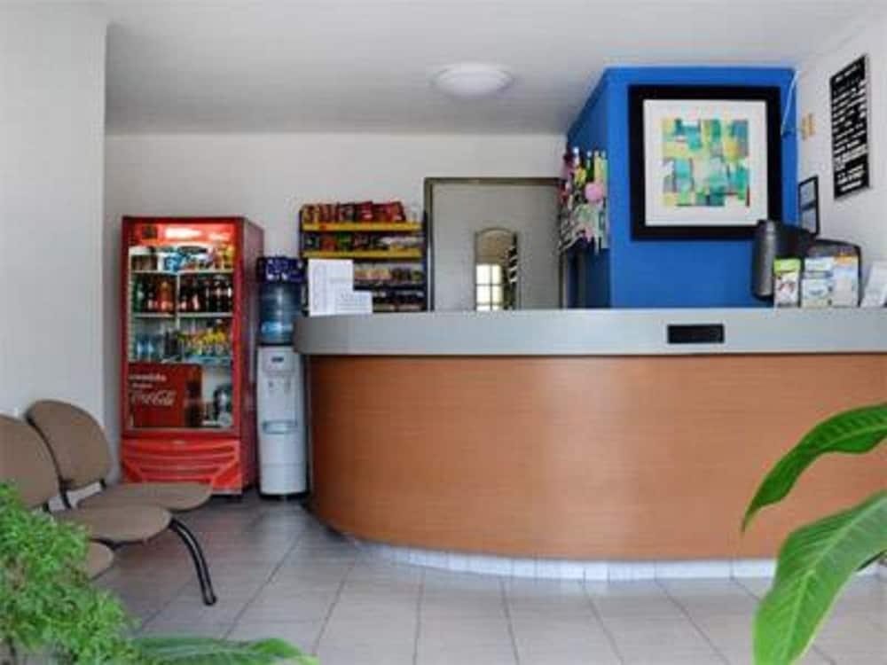 Hotel Arrecife 2*